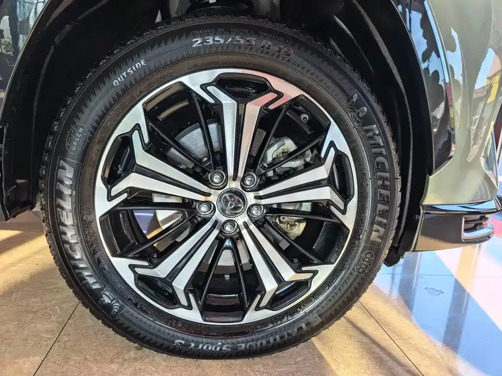 Toyota RAV4 Prime 2021 из CN, фото 9