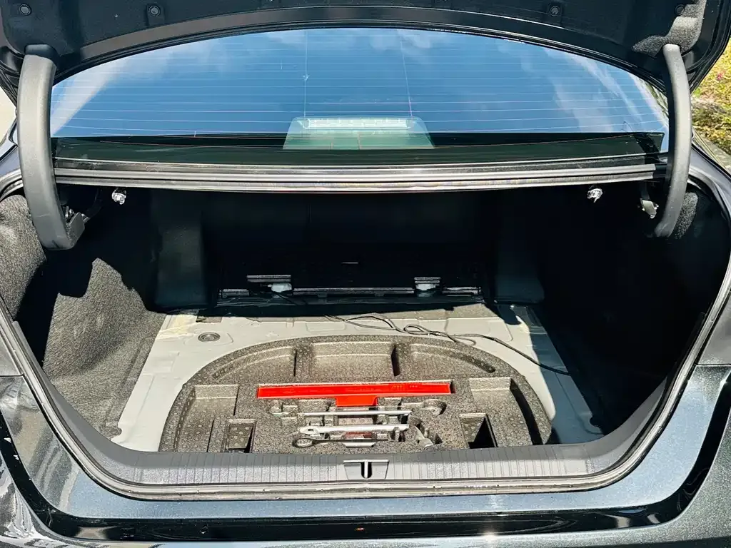 Toyota Avalon 2024 из CN, фото 2