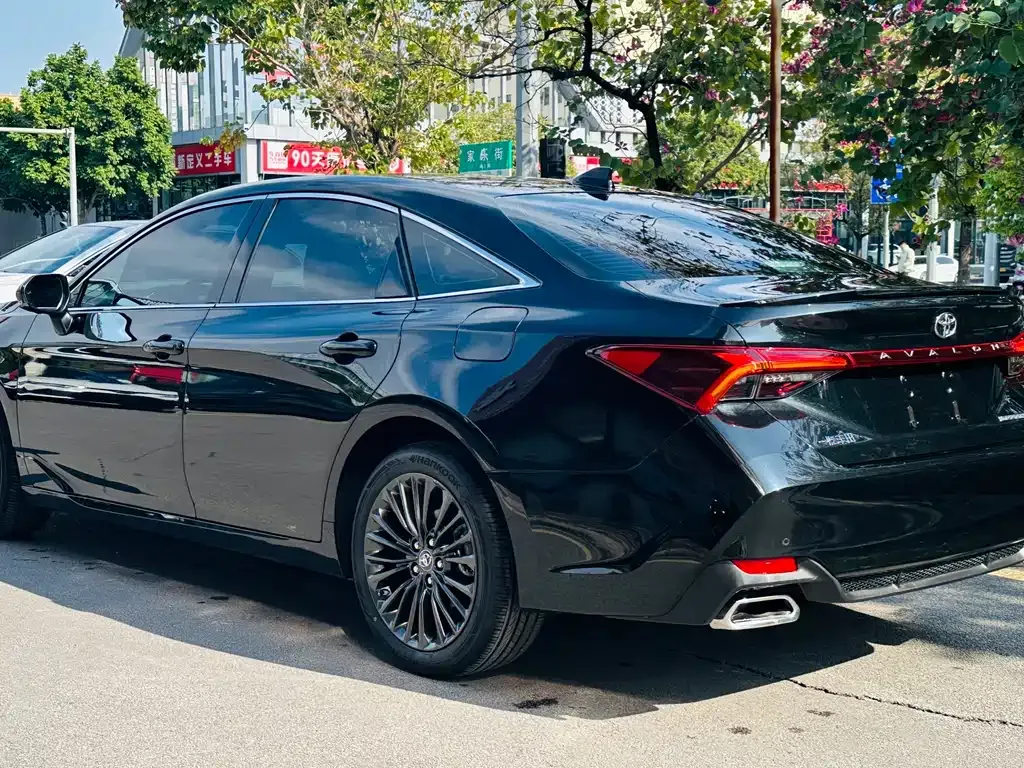 Toyota Avalon 2024 из CN, фото 7