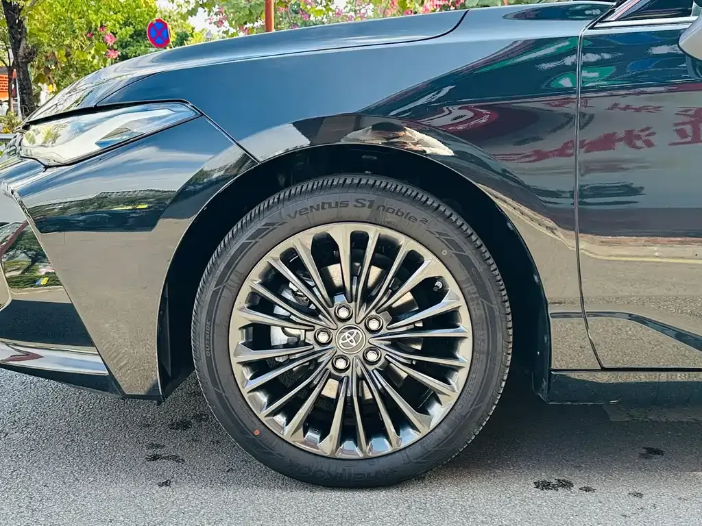Toyota Avalon 2024 из CN, фото 9