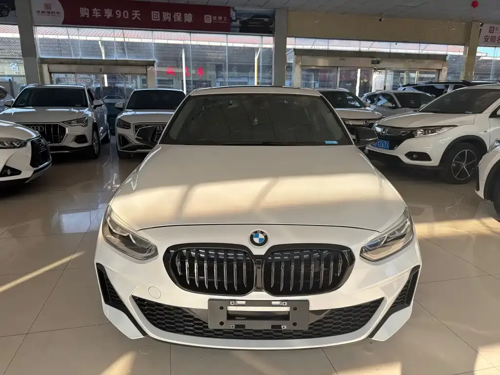 BMW 1 Series 2022 из CN, фото 4