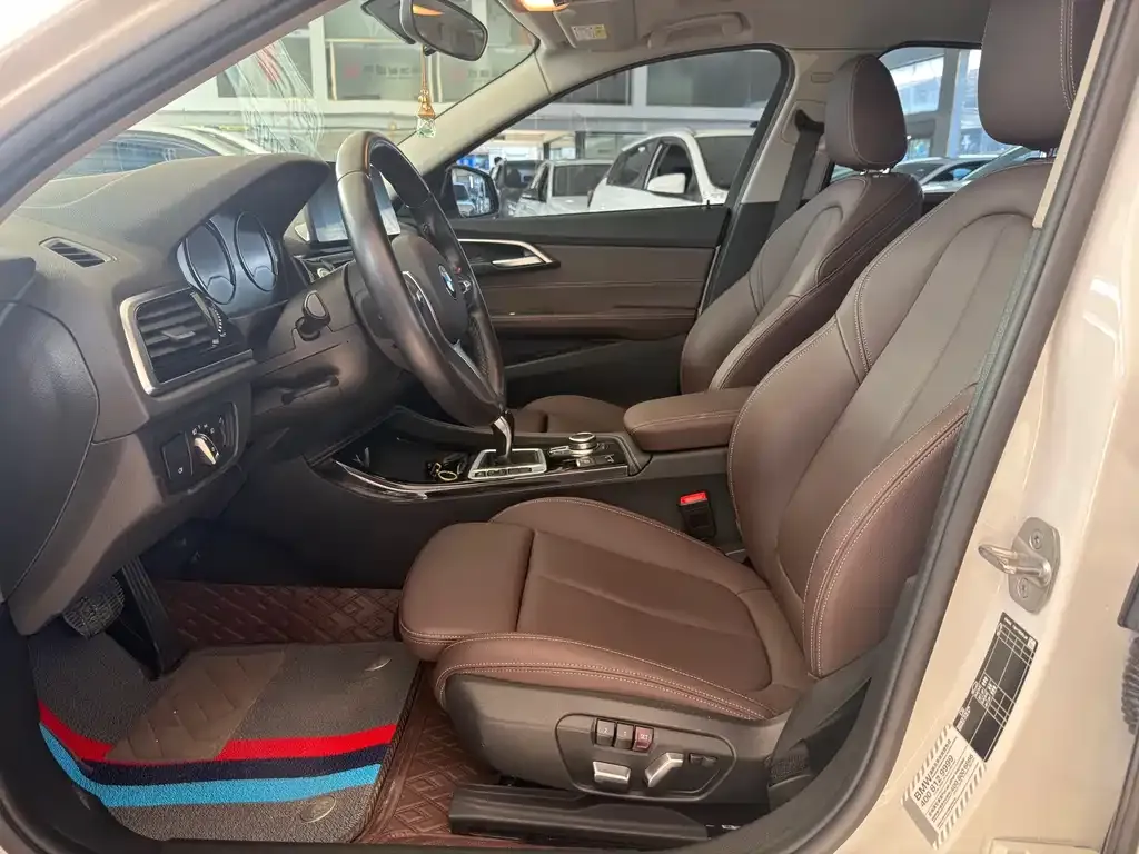 BMW 1 Series 2022 из CN, фото 2