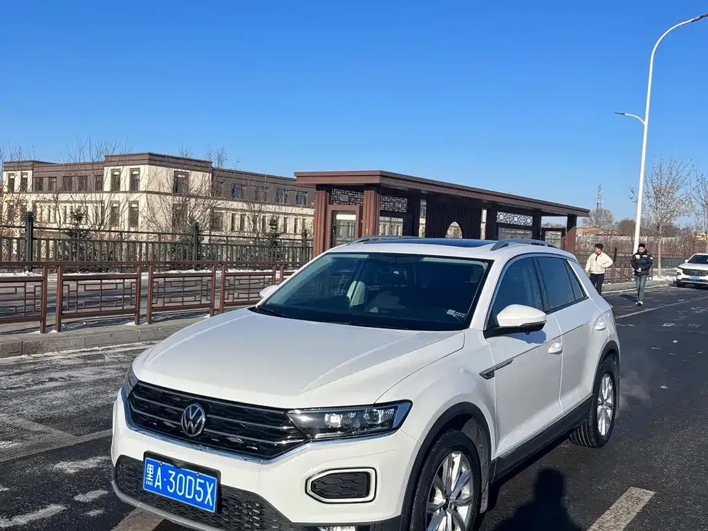 Volkswagen T-Roc 2022 из CN, фото 1