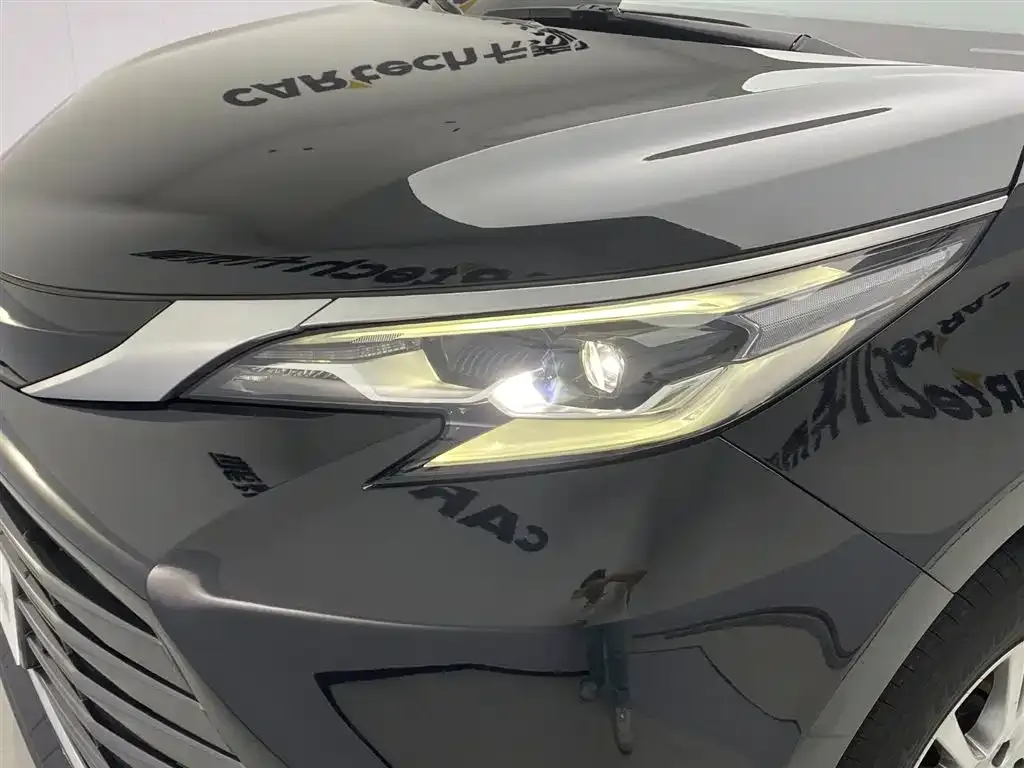 Toyota Sienna 2023 из CN, фото 3