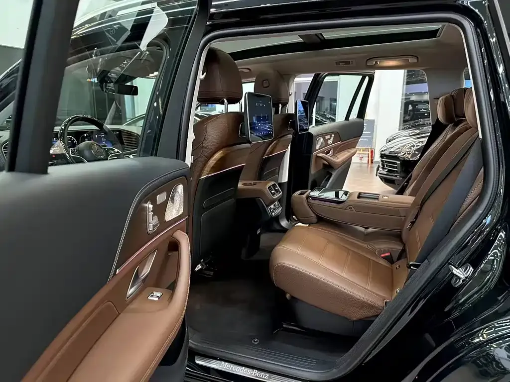 Mercedes-Benz GLS 2023 из CN, фото 3