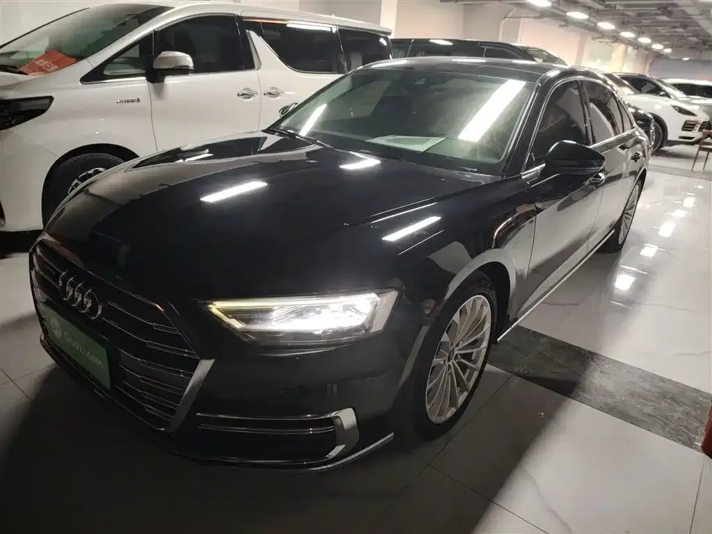 Audi A8 2021 из CN, фото 1