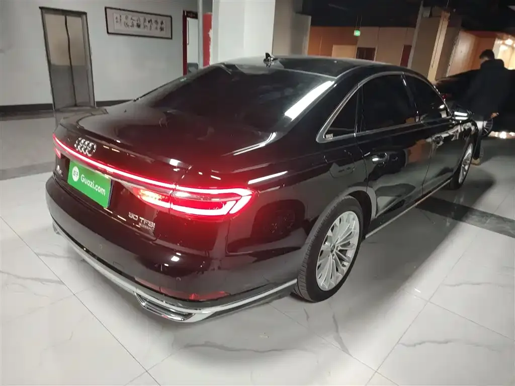 Audi A8 2021 из CN, фото 4