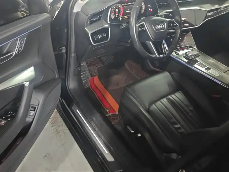 Audi A6L 2023 из CN, фото 7