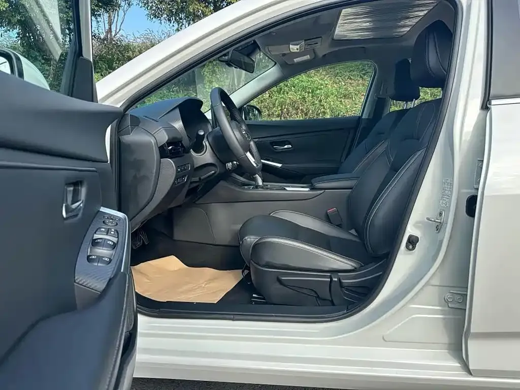 Nissan Sylphy 2024 из CN, фото 2