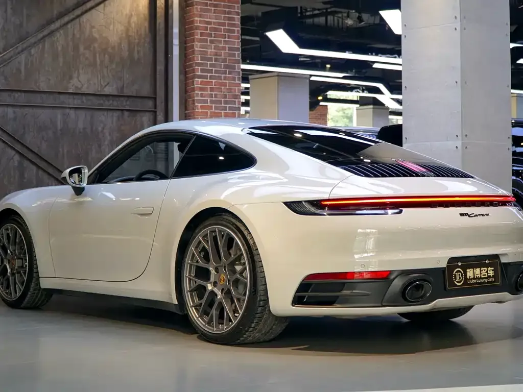 Porsche 911 2021 из CN, фото 10