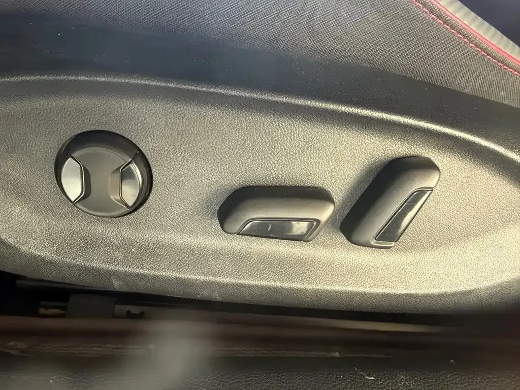 Volkswagen Lamando 2023 из CN, фото 4