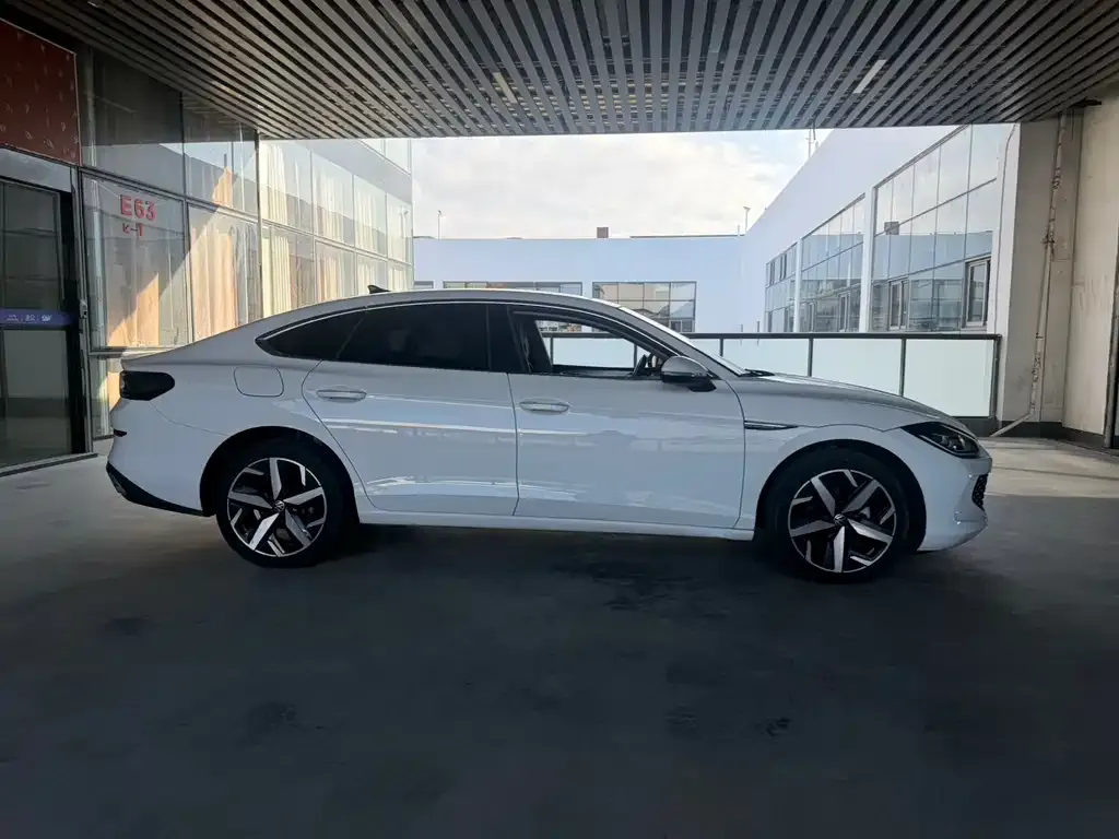 Volkswagen Lamando 2023 из CN, фото 10