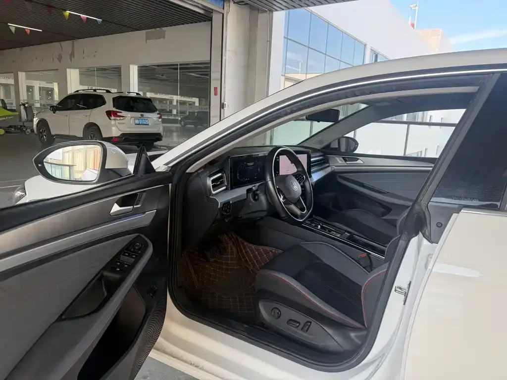 Volkswagen Lamando 2023 из CN, фото 3