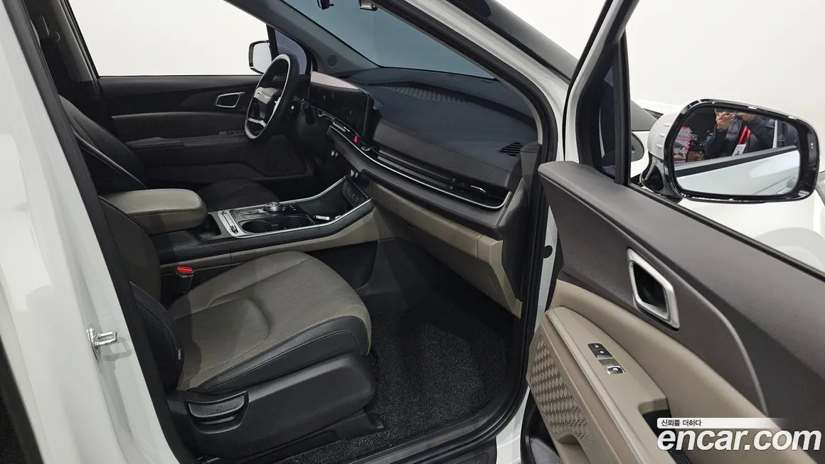 Kia Carnival — фото 10