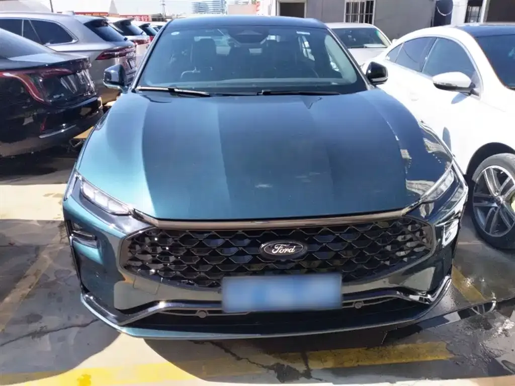 Ford Mondeo 2023 из CN, фото 3