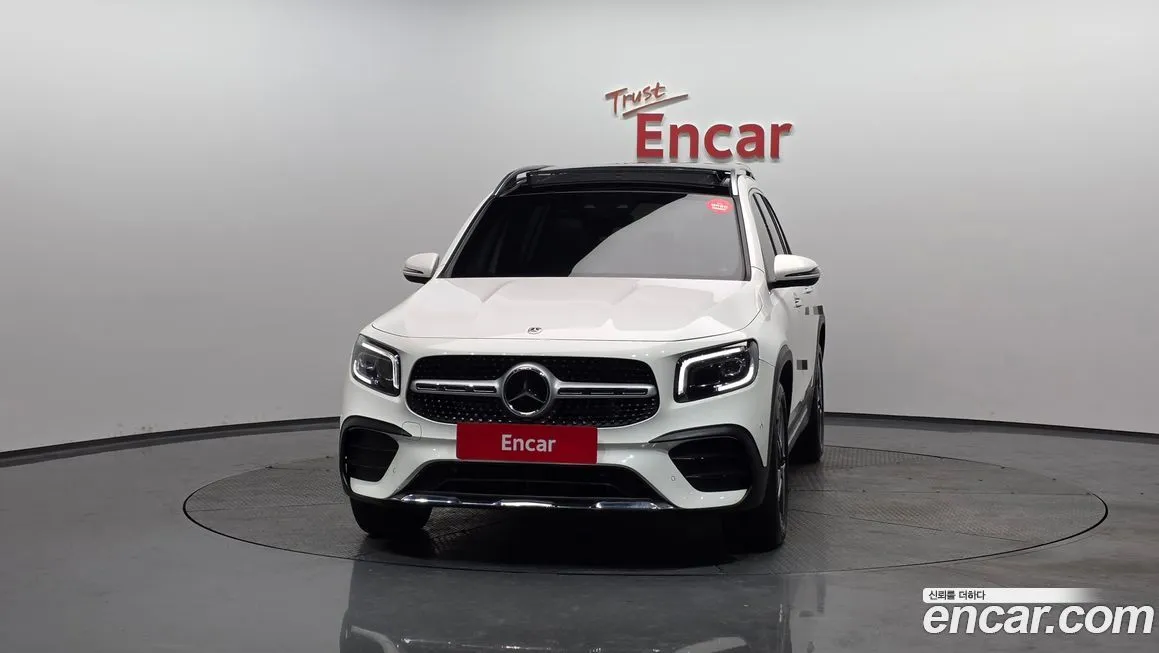 Mercedes-Benz GLB-Class — фото 4