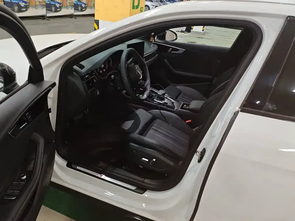 Audi A4L 2025 из CN, фото 8