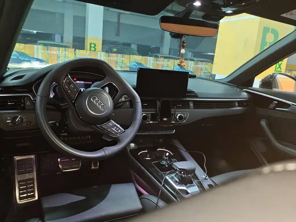 Audi A4L 2025 из CN, фото 3