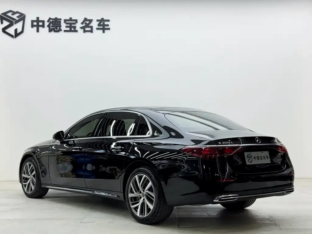Mercedes-Benz E-Class 2024 из CN, фото 5