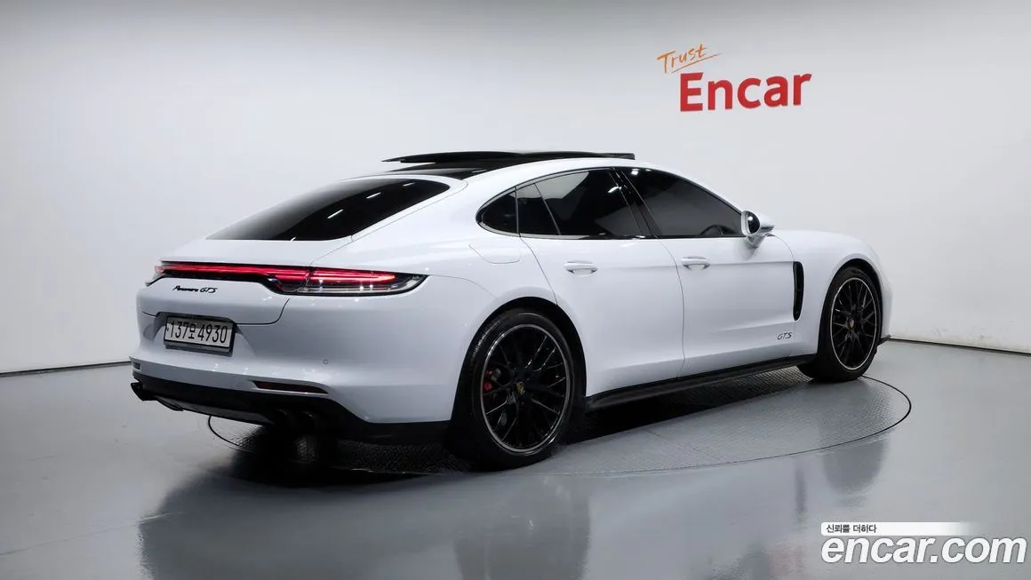 Porsche Panamera 2022 из KR, фото 2