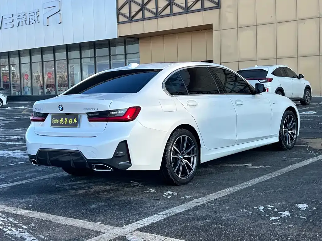 BMW 3 Series 2023 из CN, фото 7