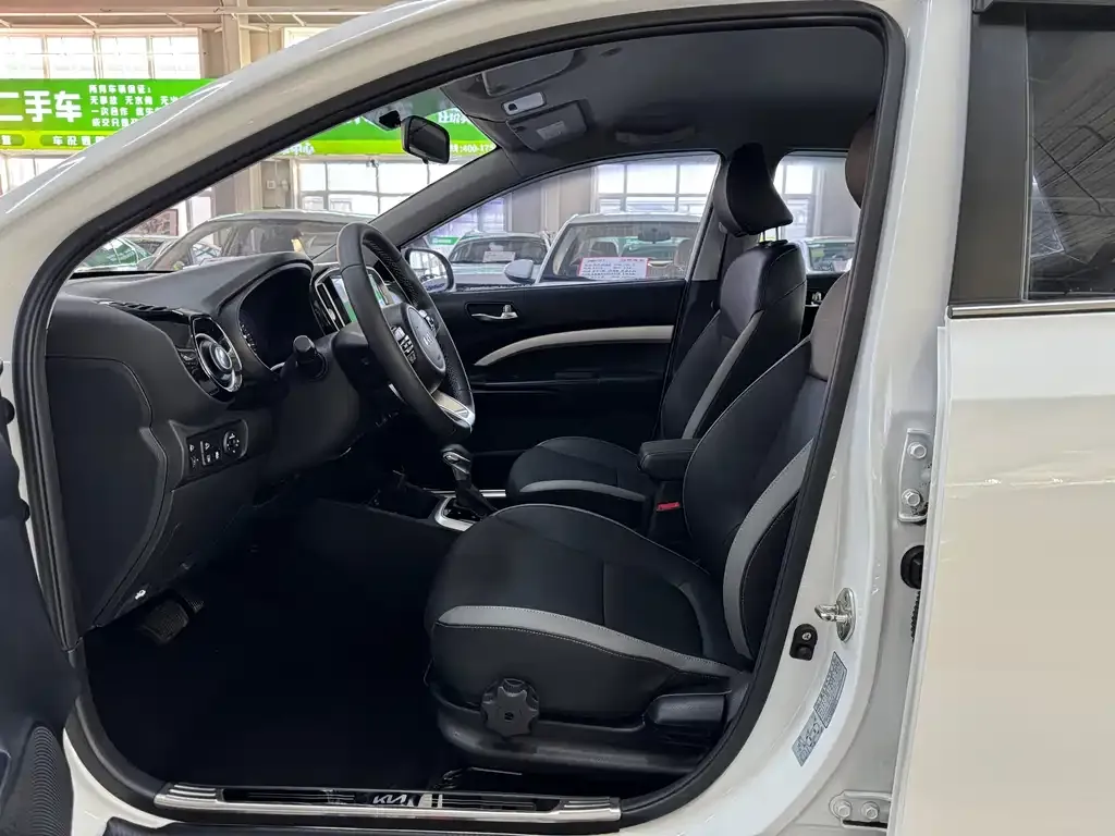 Kia KX1 2022 из CN, фото 8