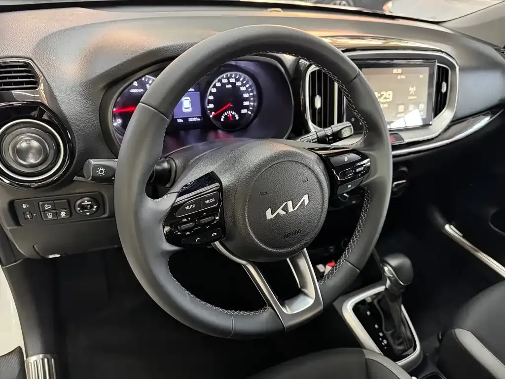 Kia KX1 2022 из CN, фото 9