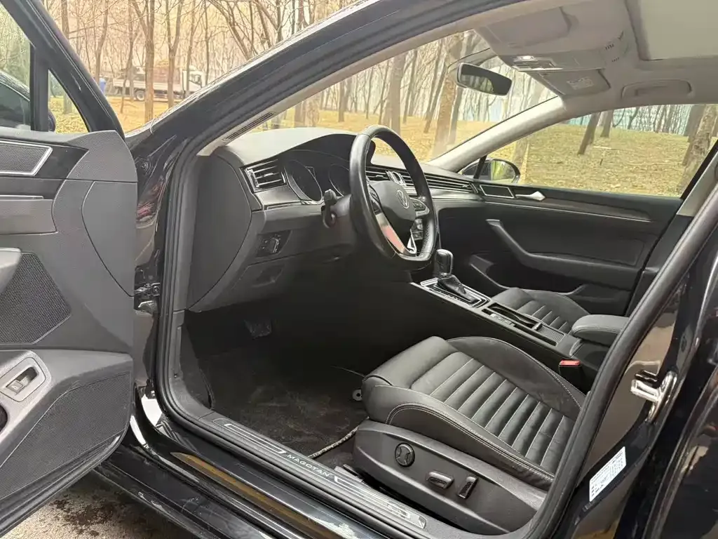 Volkswagen Magotan 2022 из CN, фото 3