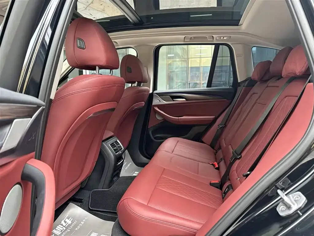 BMW X3 2024 из CN, фото 2