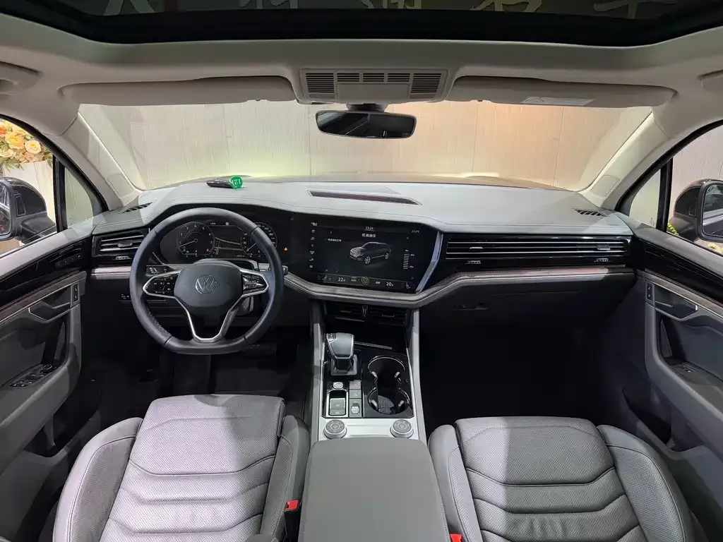 Volkswagen Touareg 2022 из CN, фото 5