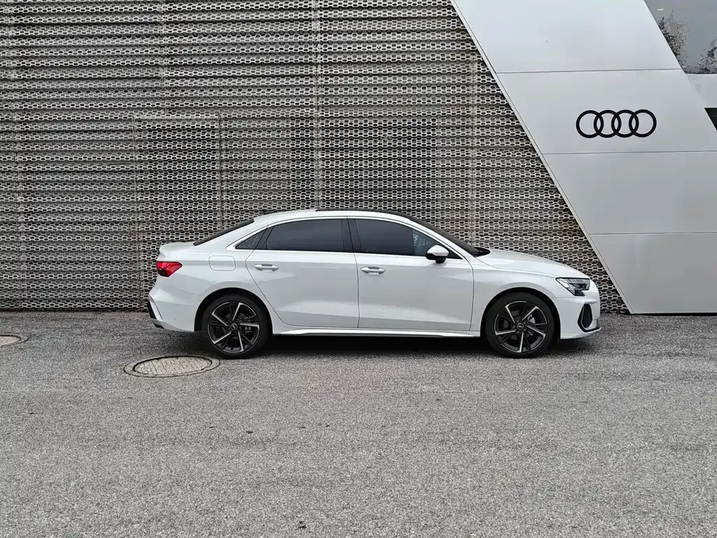 Audi A3 2025 из CN, фото 3