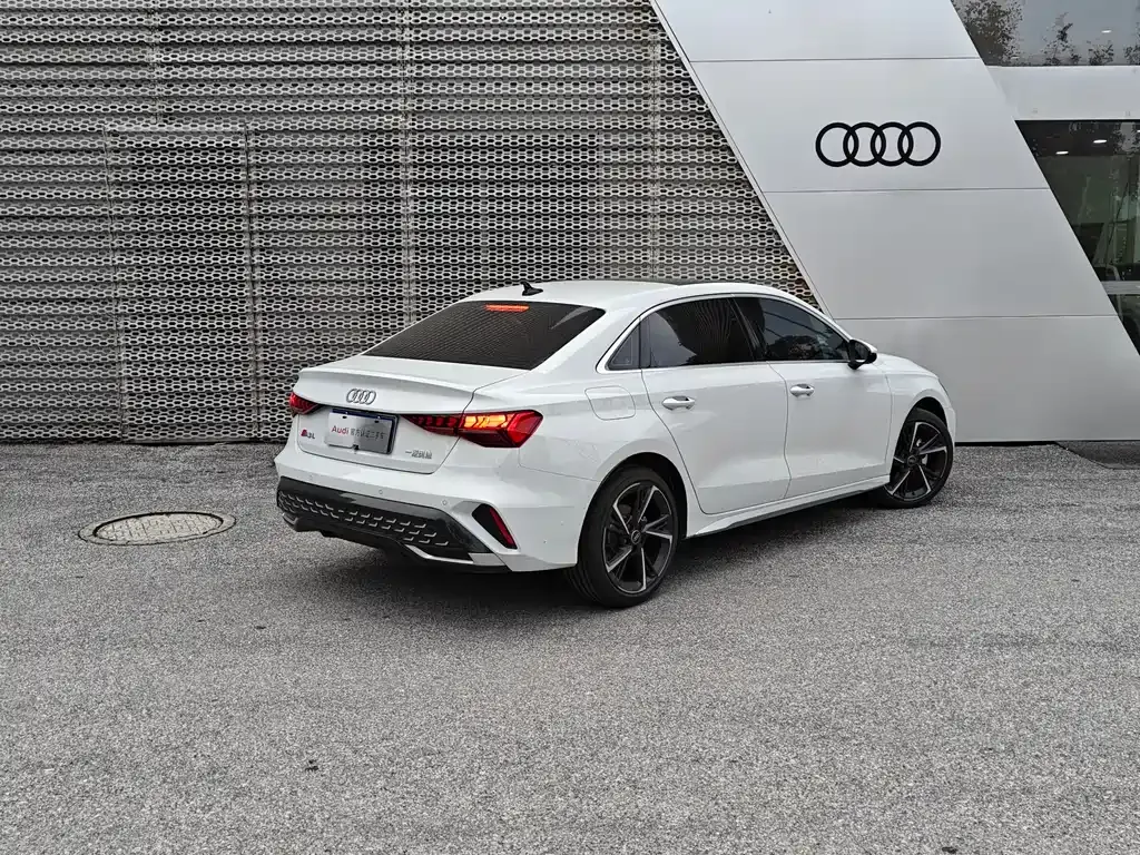 Audi A3 2025 из CN, фото 4