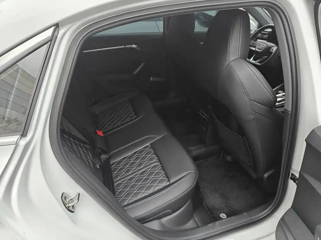 Audi A3 2025 из CN, фото 7