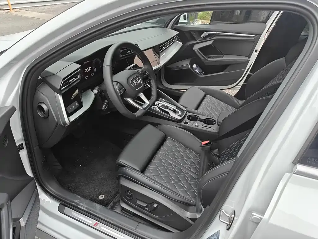 Audi A3 2025 из CN, фото 8