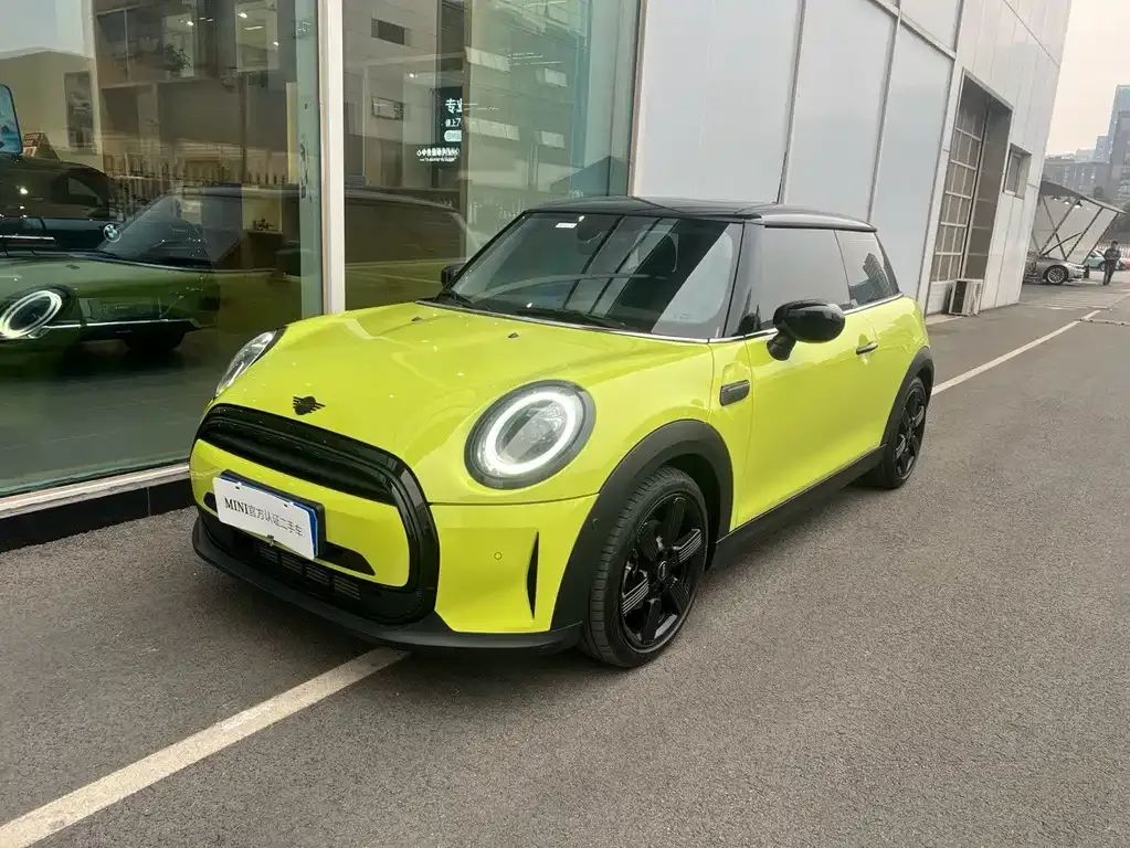 MINI Cooper (3-door) 2023 из CN, фото 1