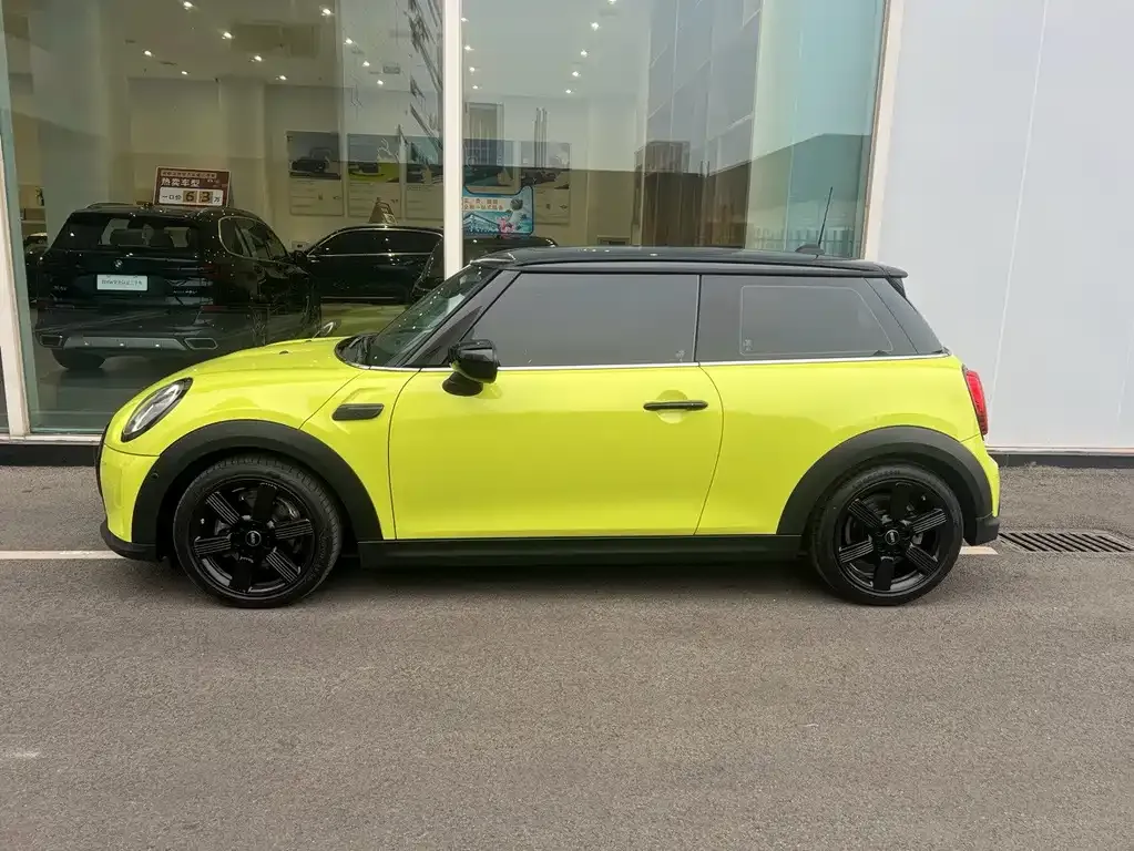 MINI Cooper (3-door) 2023 из CN, фото 6