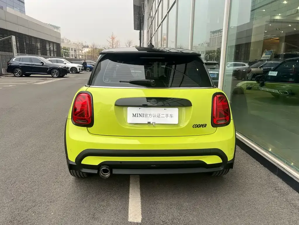 MINI Cooper (3-door) 2023 из CN, фото 9