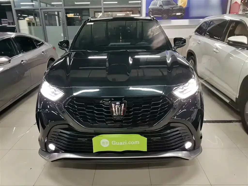 Toyota Crown Kluger 2024 из CN, фото 9