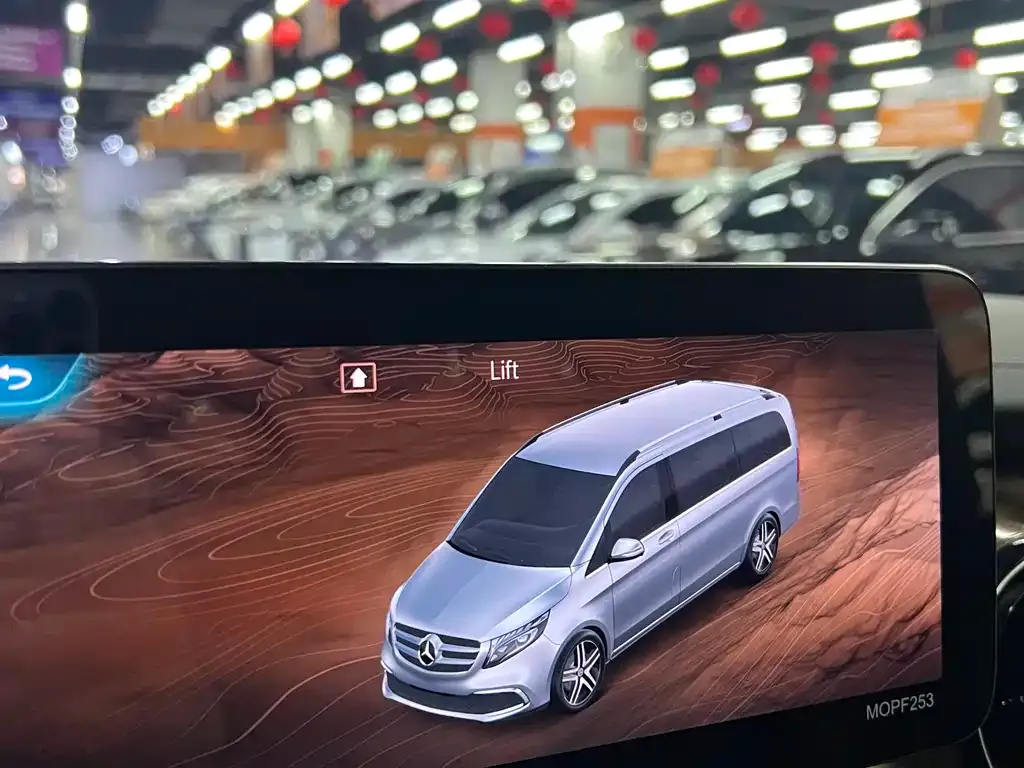 Mercedes-Benz V-Class 2022 из CN, фото 4