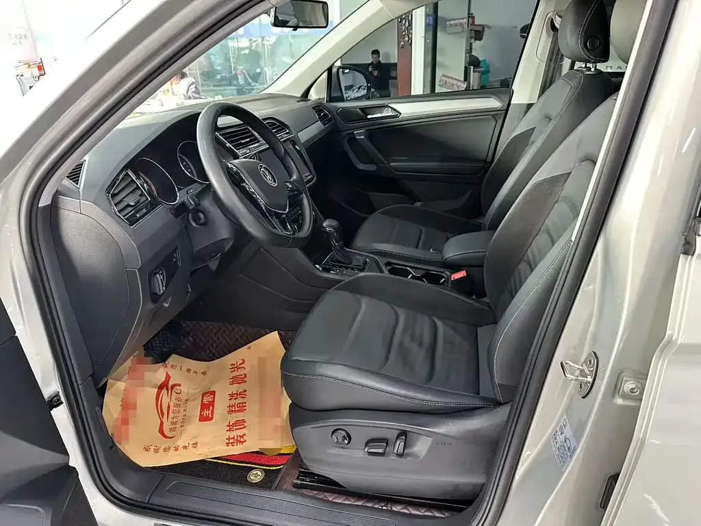 Volkswagen Tiguan L 2021 из CN, фото 7