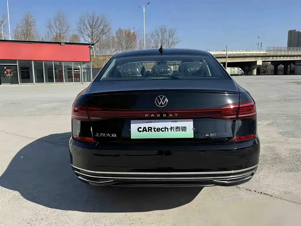 Volkswagen Passat New Energy — фото 8
