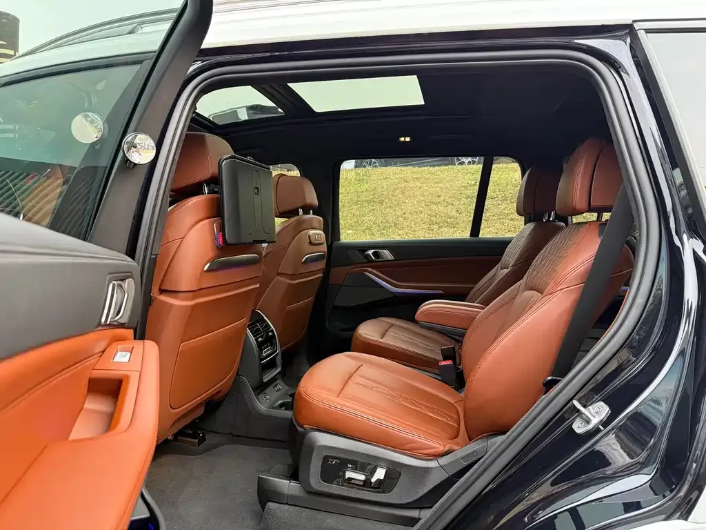 BMW X7 2023 из CN, фото 4