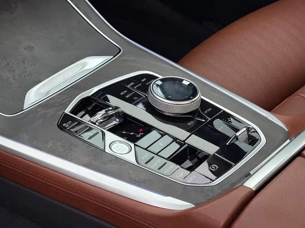 BMW X7 2023 из CN, фото 2