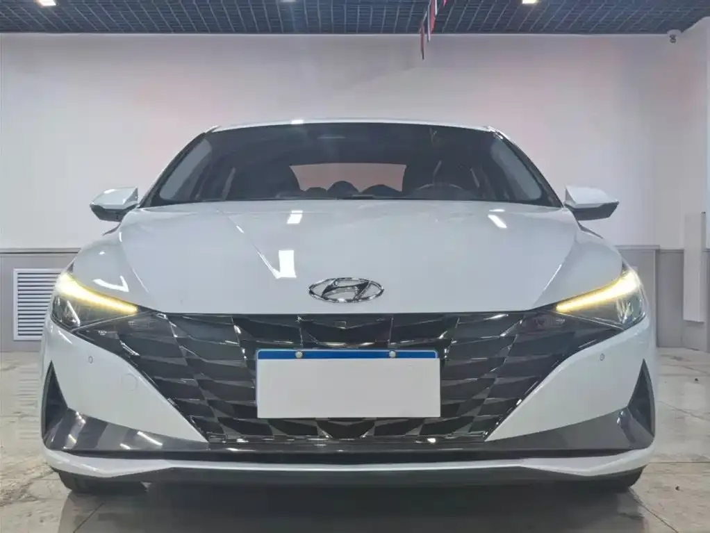 Hyundai Elantra 2022 из CN, фото 4