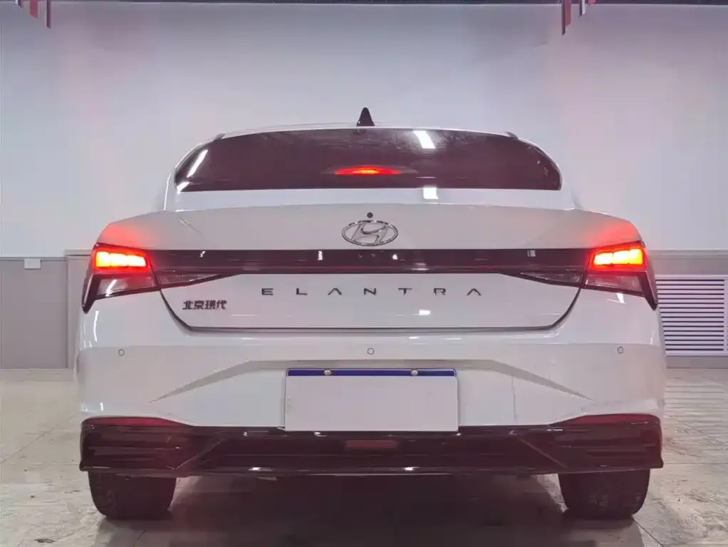 Hyundai Elantra 2022 из CN, фото 2