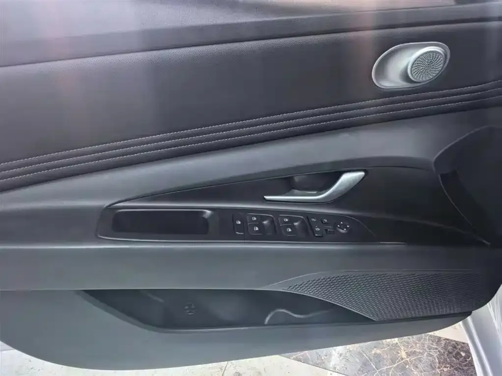 Hyundai Elantra 2022 из CN, фото 6