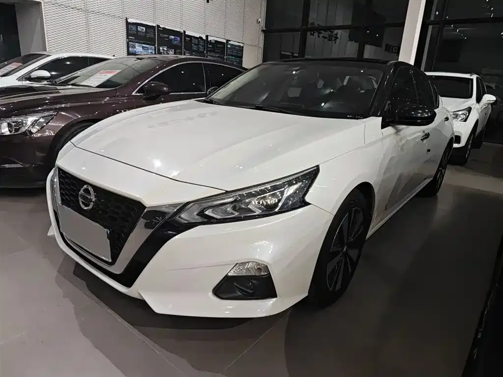 Nissan Teana 2022 из CN, фото 3