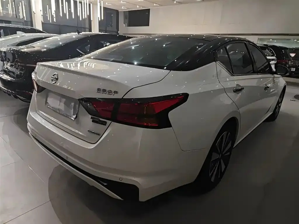 Nissan Teana 2022 из CN, фото 4