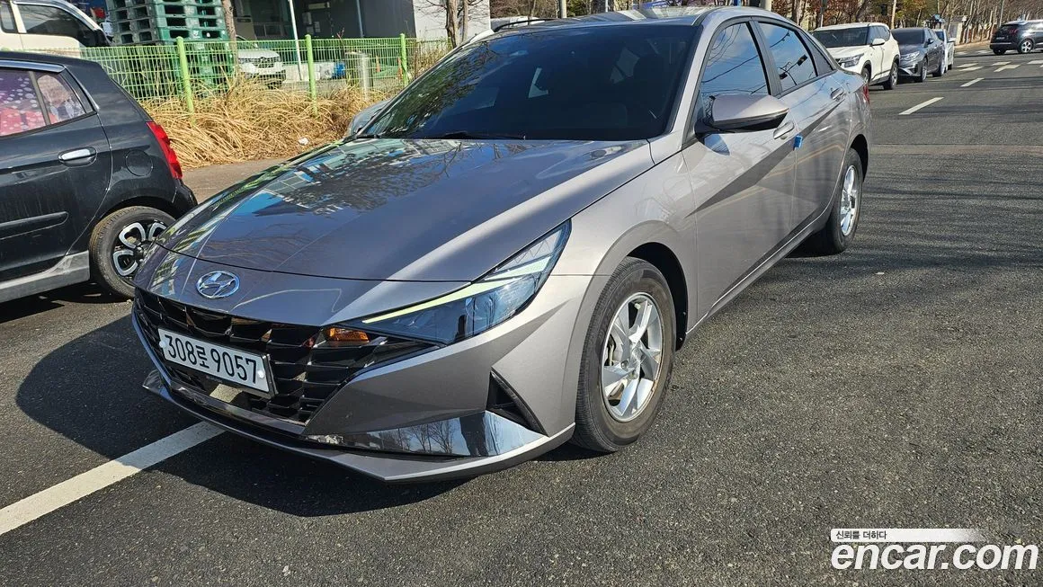 Hyundai AVANTE 2022 из KR, фото 1