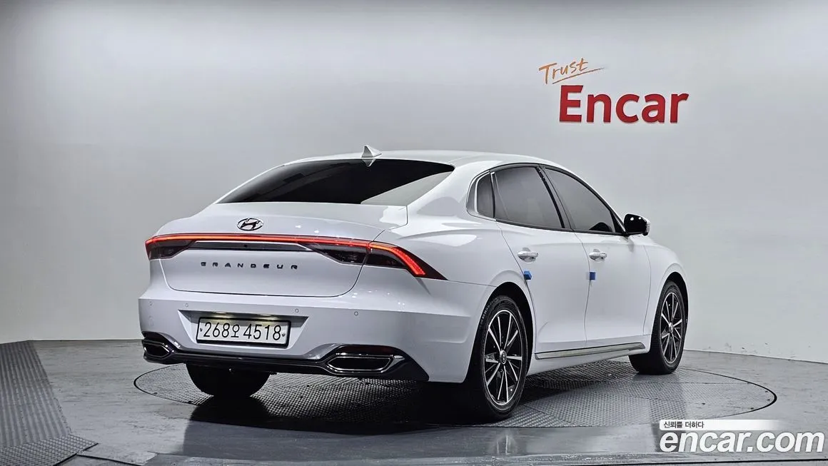 Hyundai Grandeur 2022 из KR, фото 4